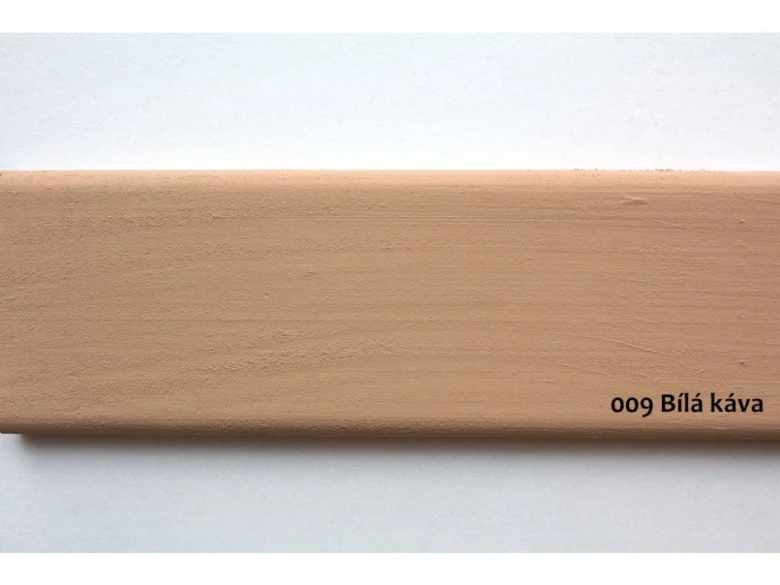 Dřevěný vzorek natřený kávovou barvou odstín bílá káva.